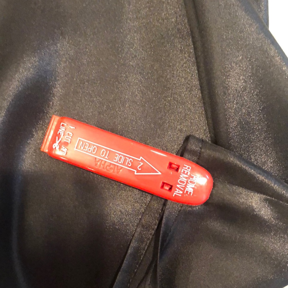 Top - Picture 4 of 5